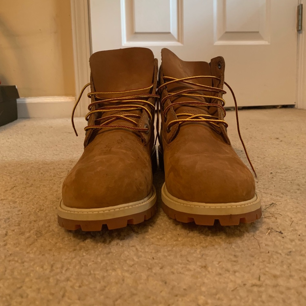 Kids Timberlands - Picture 2 of 3